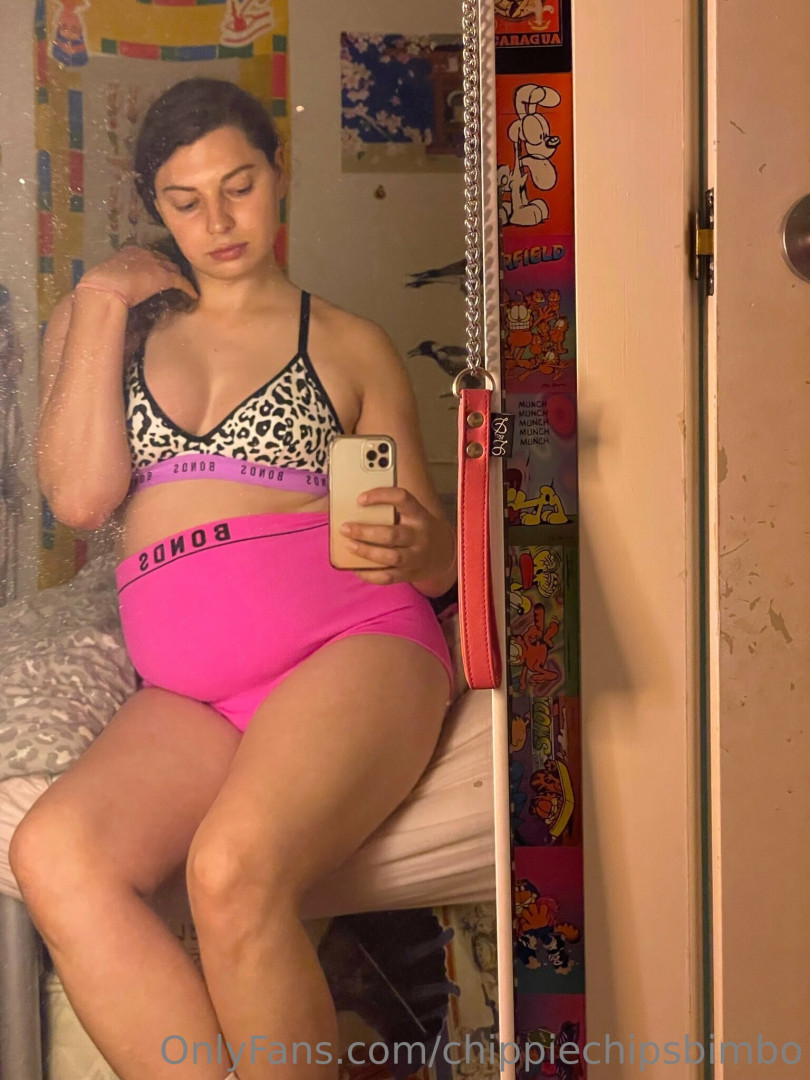 Photo by chippiechipsbimbo published on January 10,2024 22:45:36 - BestThots