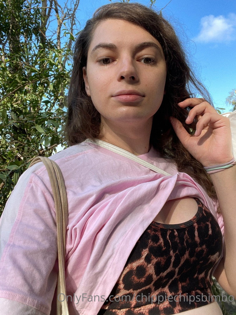 Photo by chippiechipsbimbo published on January 10,2024 22:46:08 - BestThots