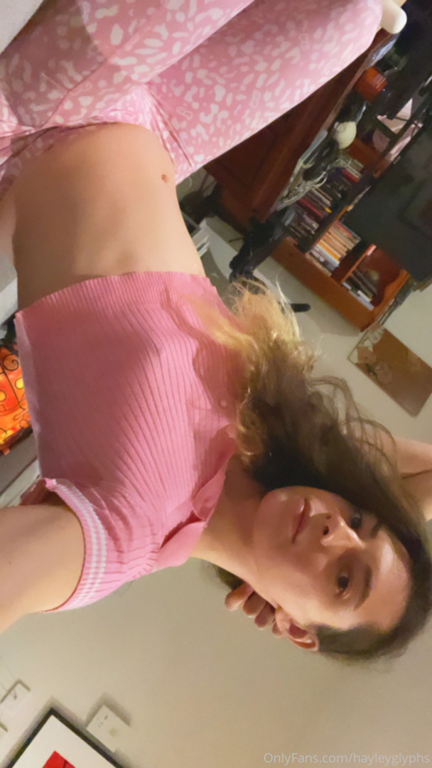 Photo by chippiechipsbimbo published on January 10,2024 22:46:25 - BestThots