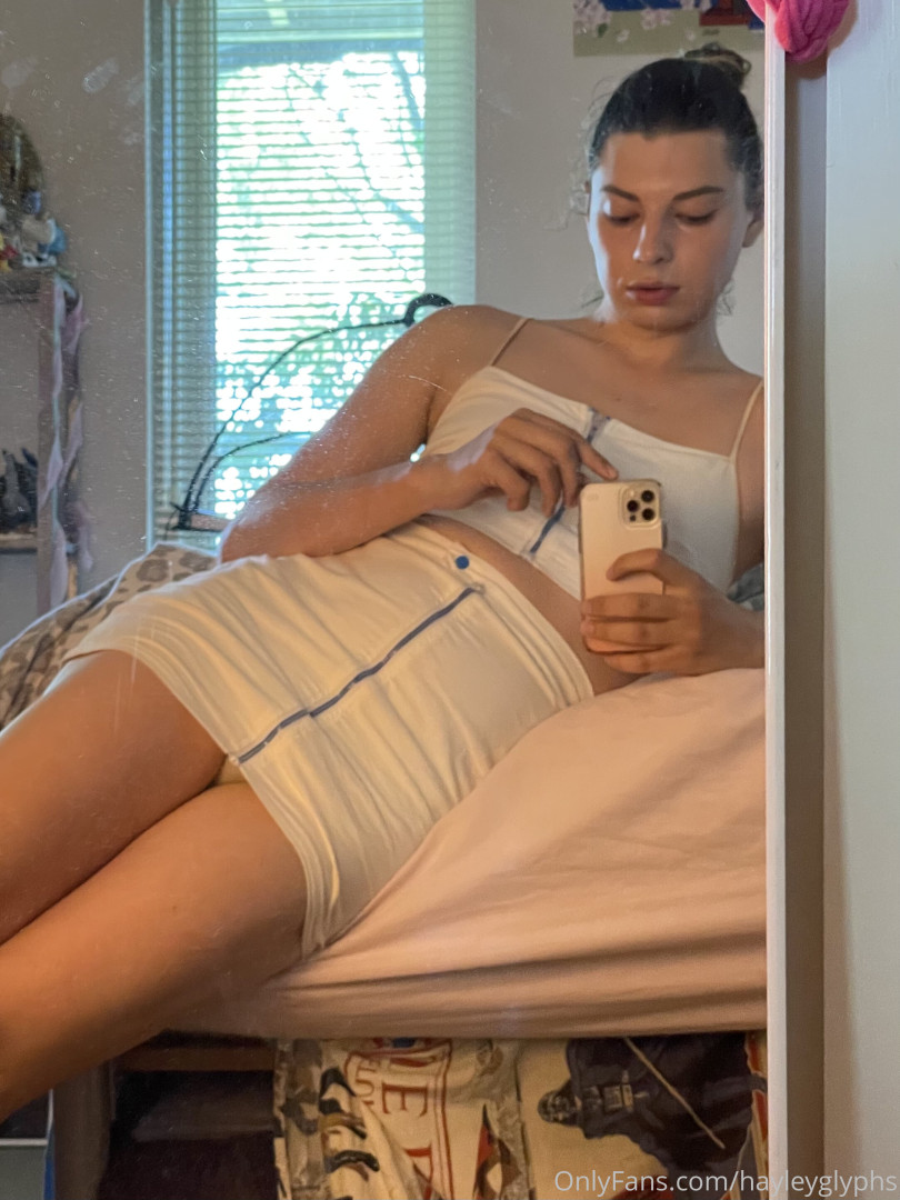 Photo by chippiechipsbimbo published on January 10,2024 22:46:29 - BestThots