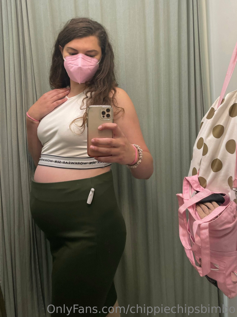 Photo by chippiechipsbimbo published on January 10,2024 22:46:37 - BestThots