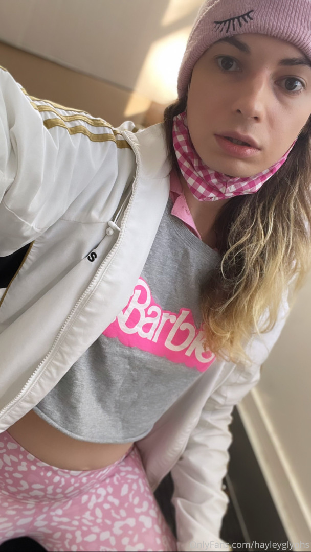 Photo by chippiechipsbimbo published on January 10,2024 22:47:31 - BestThots