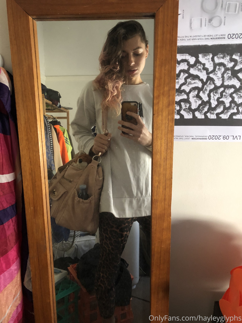 Photo by chippiechipsbimbo published on January 10,2024 22:47:41 - BestThots