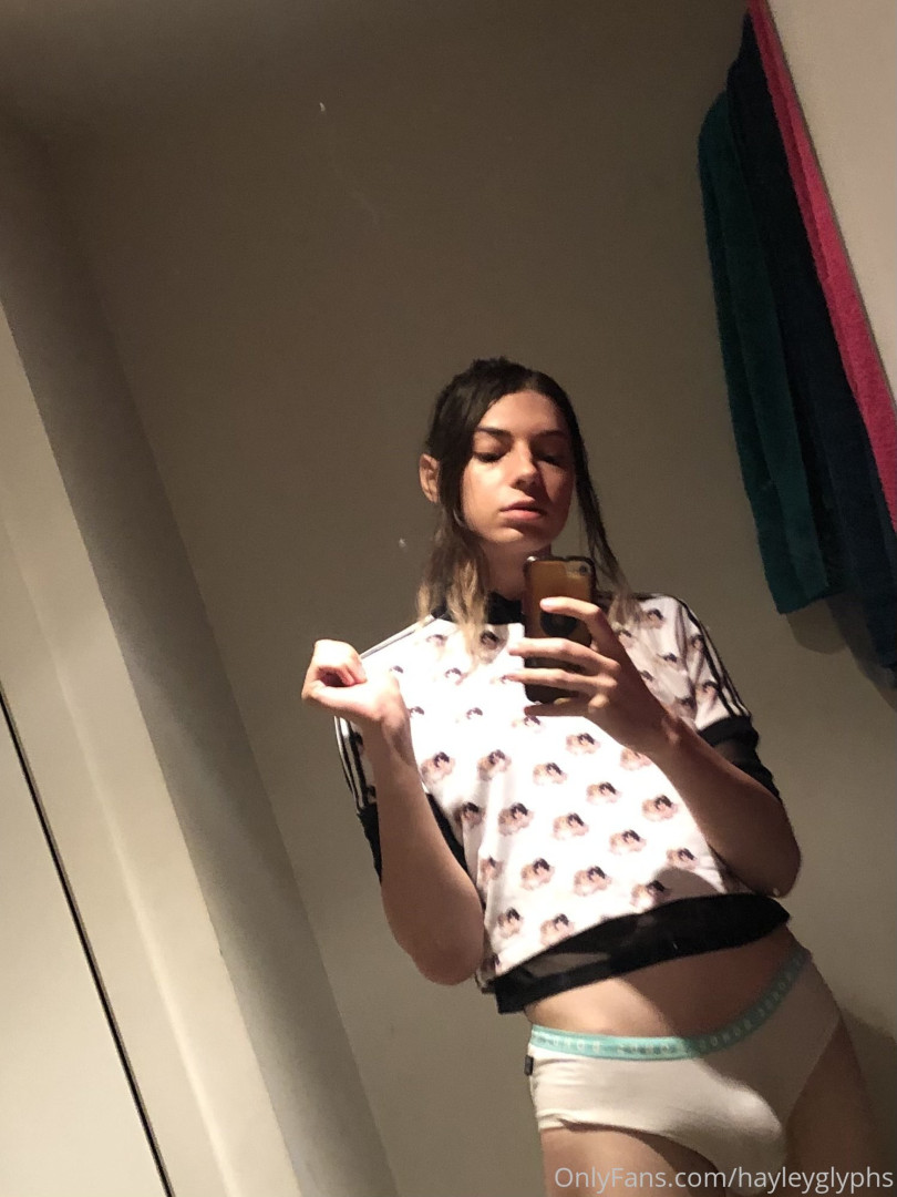 Photo by chippiechipsbimbo published on January 10,2024 22:48:06 - BestThots