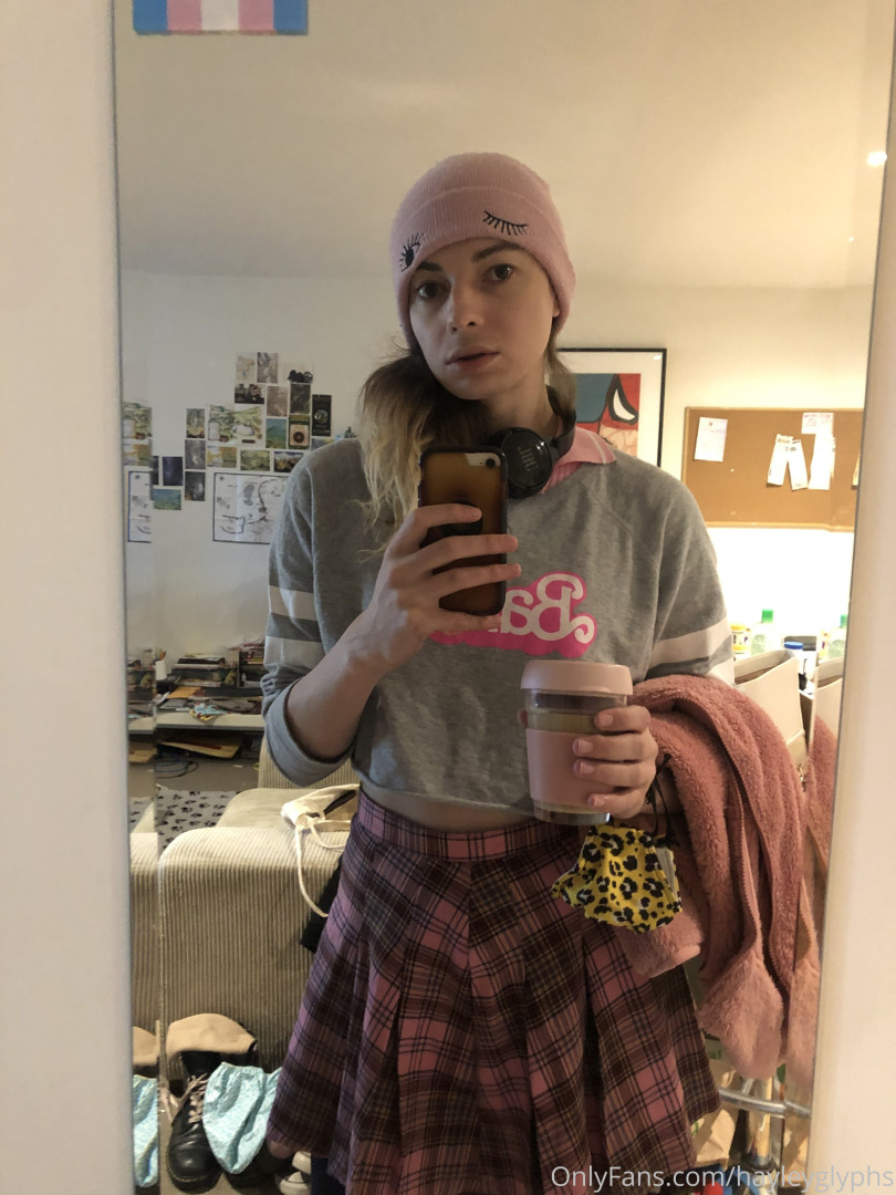 Photo by chippiechipsbimbo published on January 10,2024 22:48:29 - BestThots