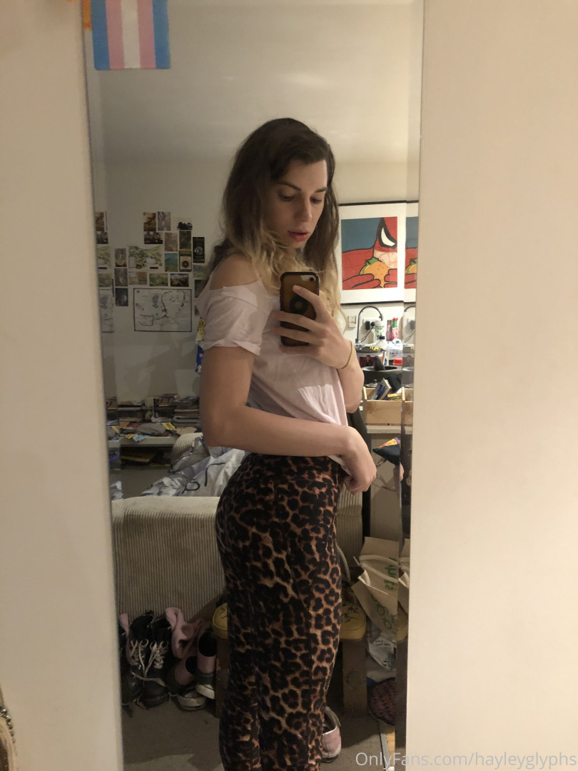 Photo by chippiechipsbimbo published on January 10,2024 22:49:11 - BestThots