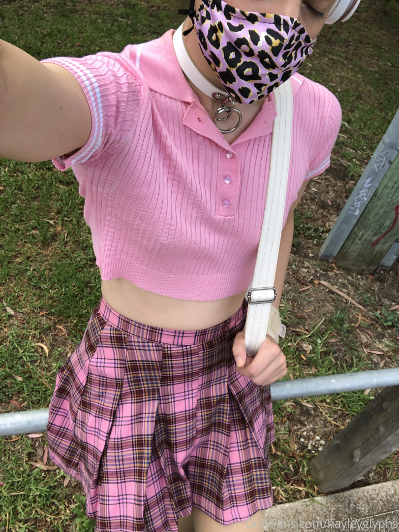 Photo by chippiechipsbimbo published on January 10,2024 22:49:40 - BestThots