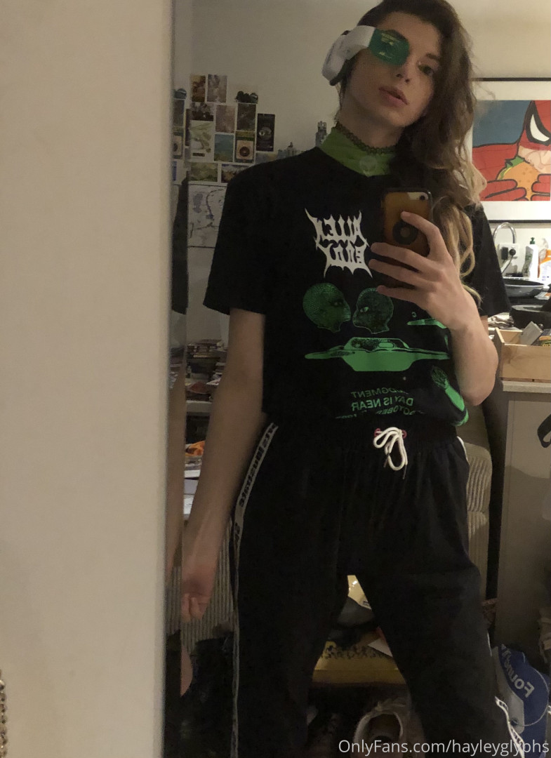 Photo by chippiechipsbimbo published on January 10,2024 22:49:42 - BestThots