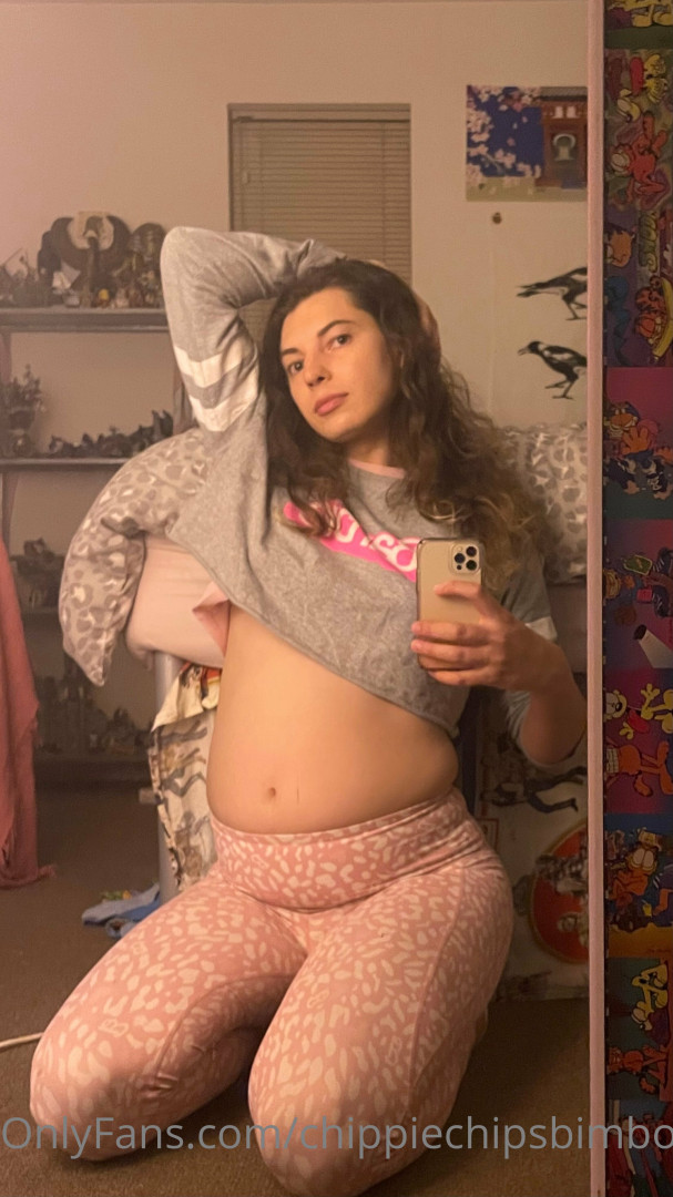 Photo by chippiechipsbimbo published on January 10,2024 22:50:01 - BestThots