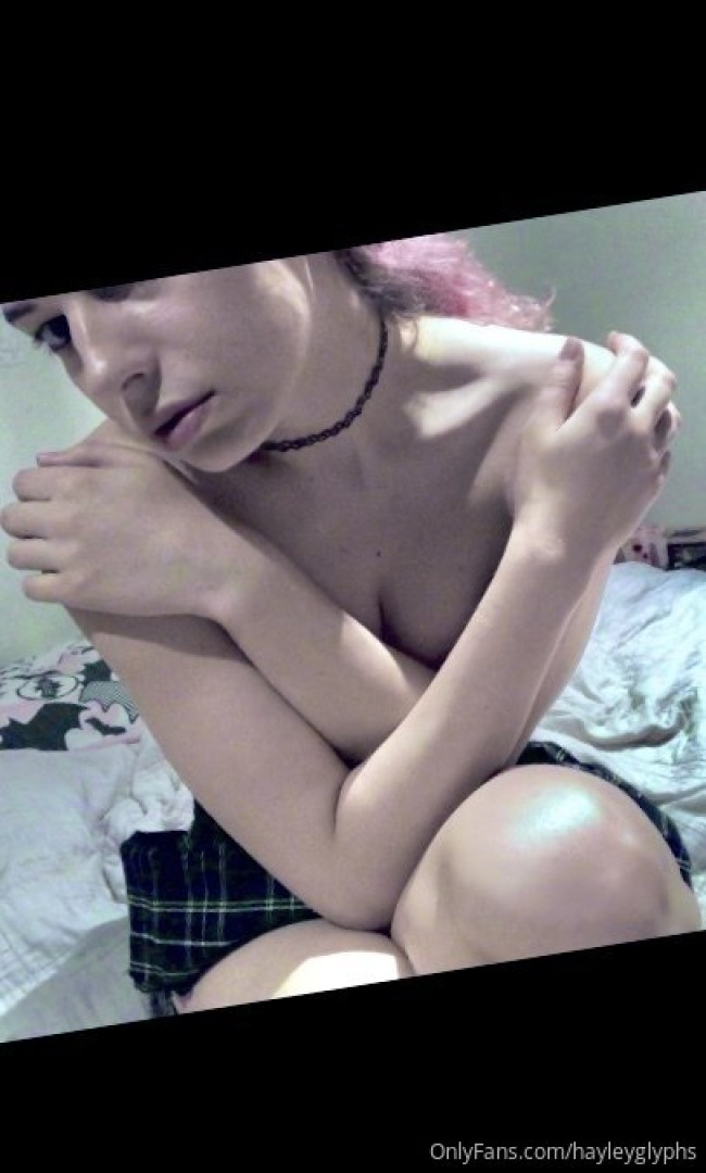 Photo by chippiechipsbimbo published on January 10,2024 22:50:06 - BestThots