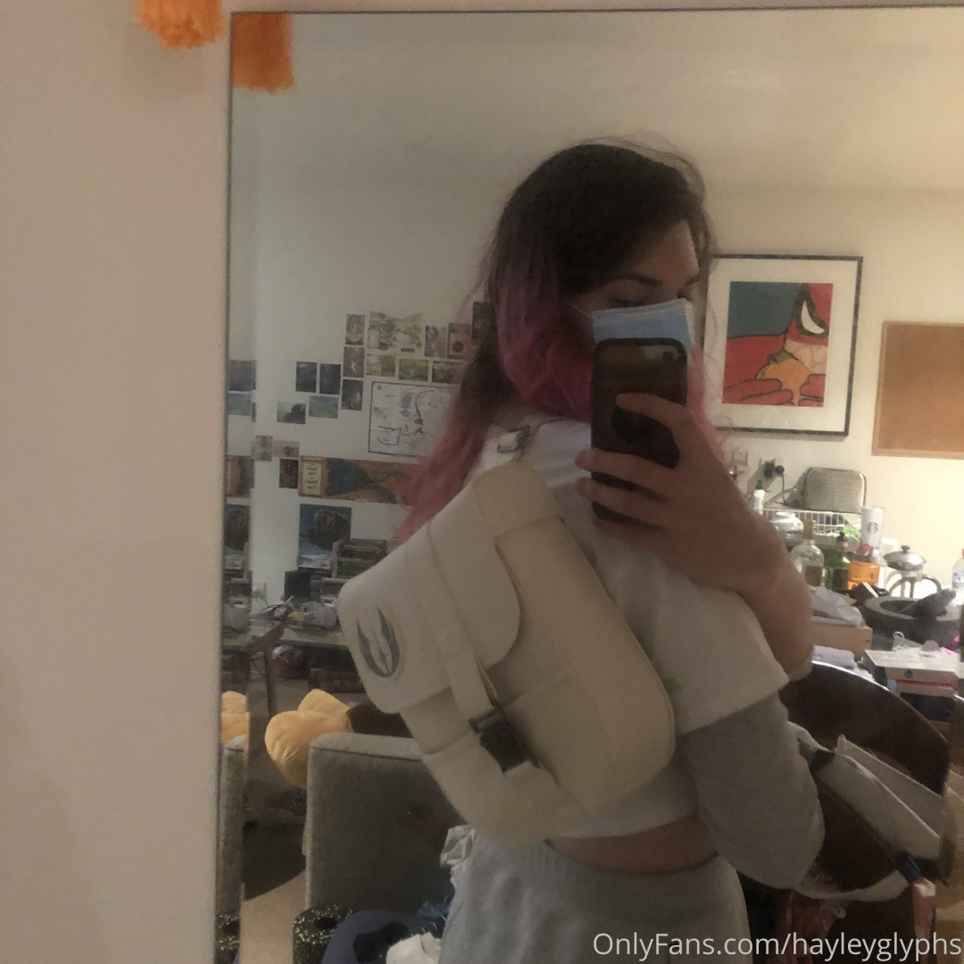 Photo by chippiechipsbimbo published on January 10,2024 22:50:50 - BestThots