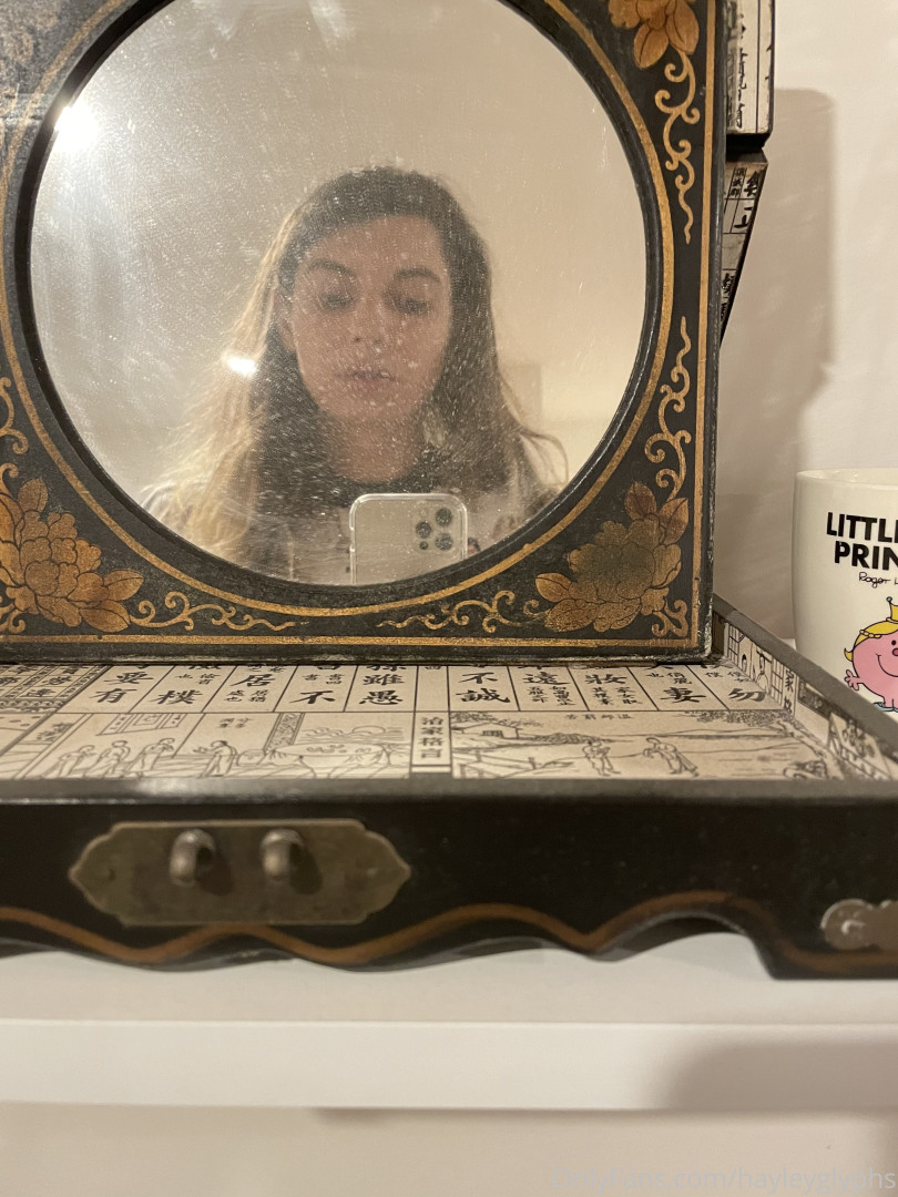 Photo by chippiechipsbimbo published on January 10,2024 22:50:54 - BestThots