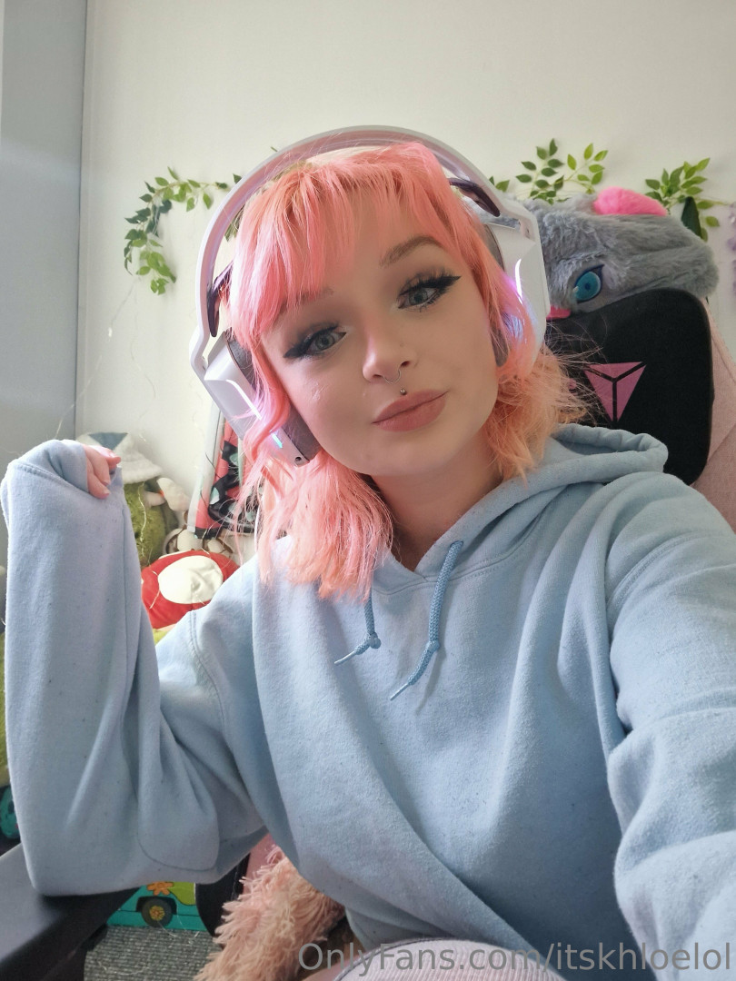 Photo by lewdgamergirlx published on October 11,2023 21:03:16 - BestThots