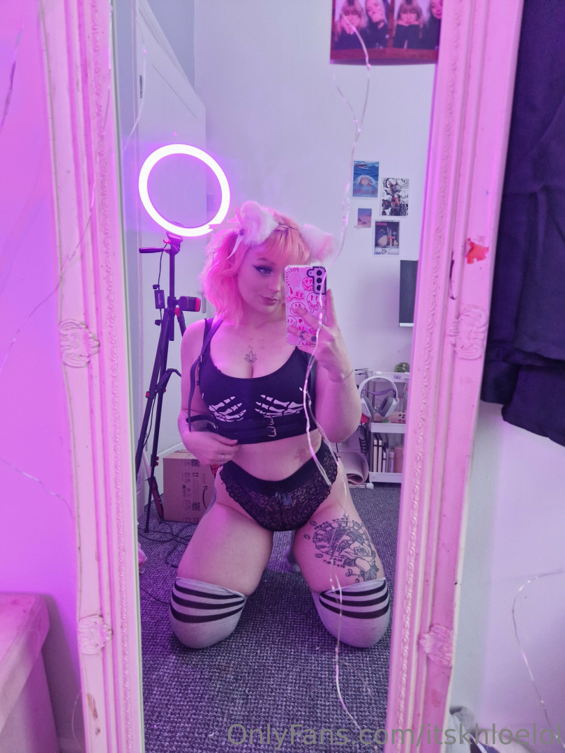 Photo by lewdgamergirlx published on October 11,2023 21:16:22 - BestThots