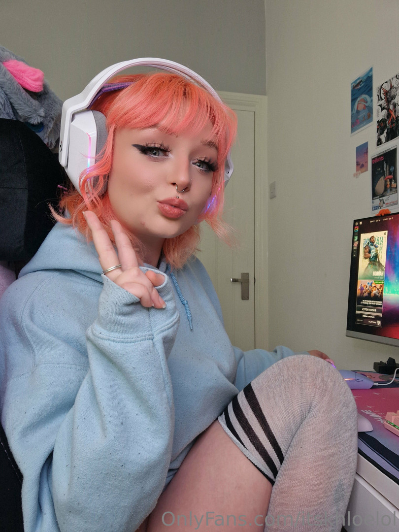 Photo by lewdgamergirlx published on October 11,2023 21:29:09 - BestThots