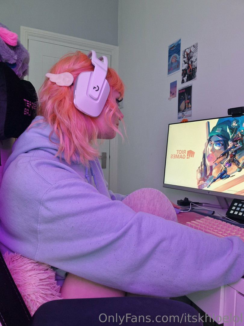 Photo by lewdgamergirlx published on October 11,2023 22:15:25 - BestThots