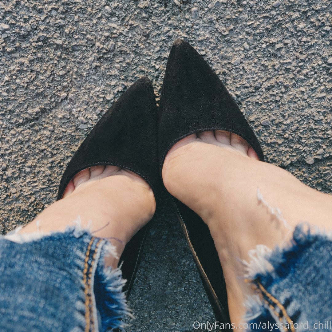 Photo by alyssaford_chill published on November 19,2023 21:41:48 - BestThots