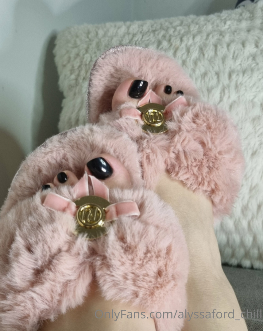 Photo by alyssaford_chill published on November 19,2023 21:44:08 - BestThots