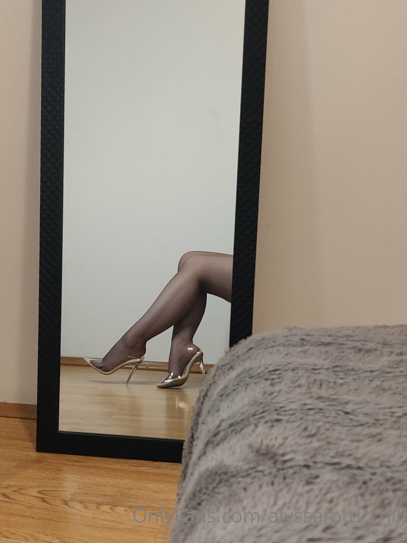 Photo by alyssaford_chill published on November 19,2023 21:45:28 - BestThots