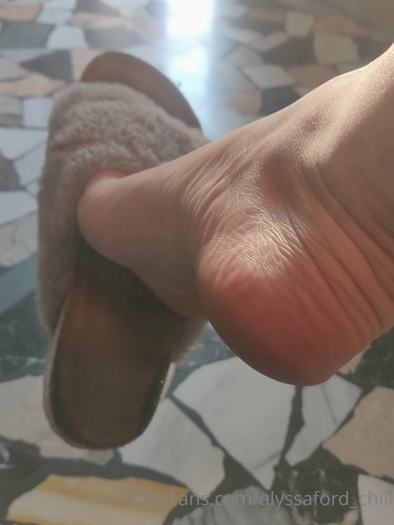 Photo by alyssaford_chill published on November 19,2023 21:45:35 - BestThots