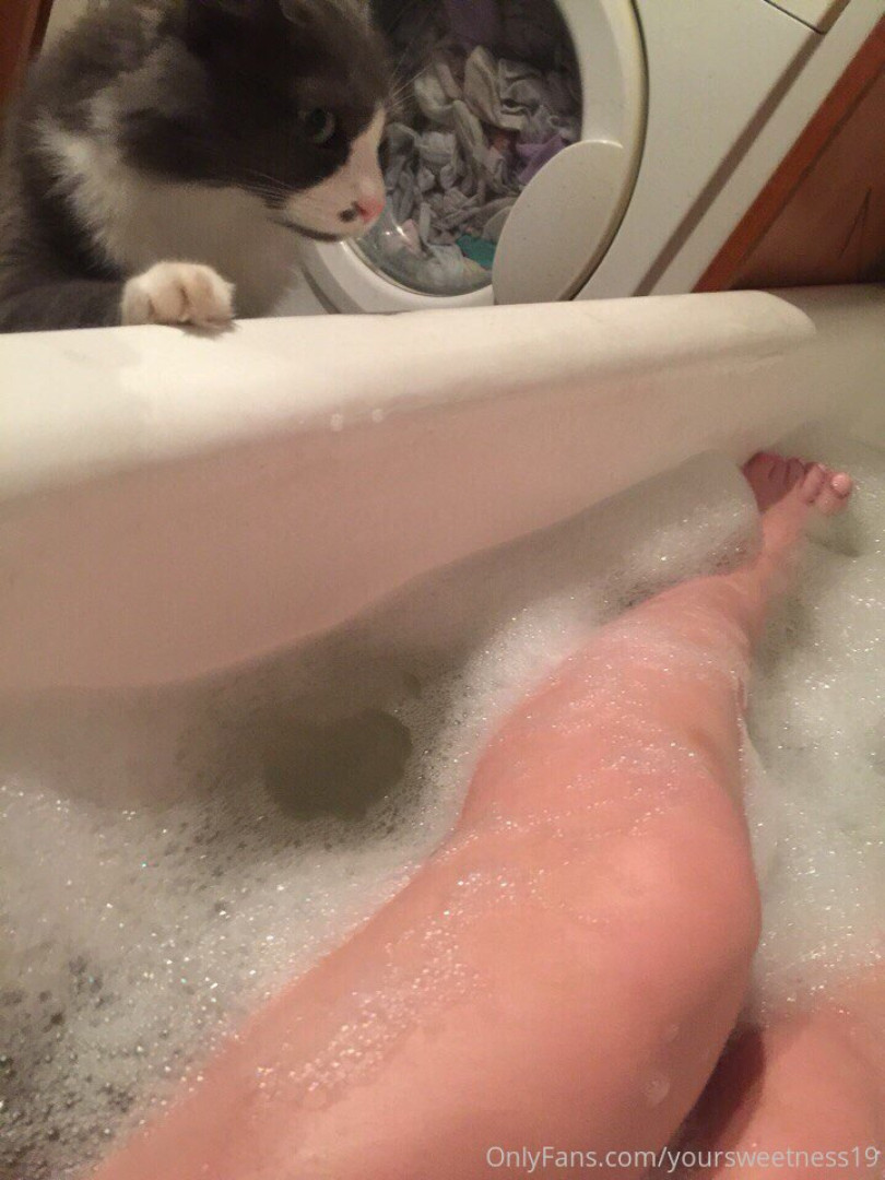 Photo by yoursweetness19free published on June 11,2023 19:36:47 - BestThots