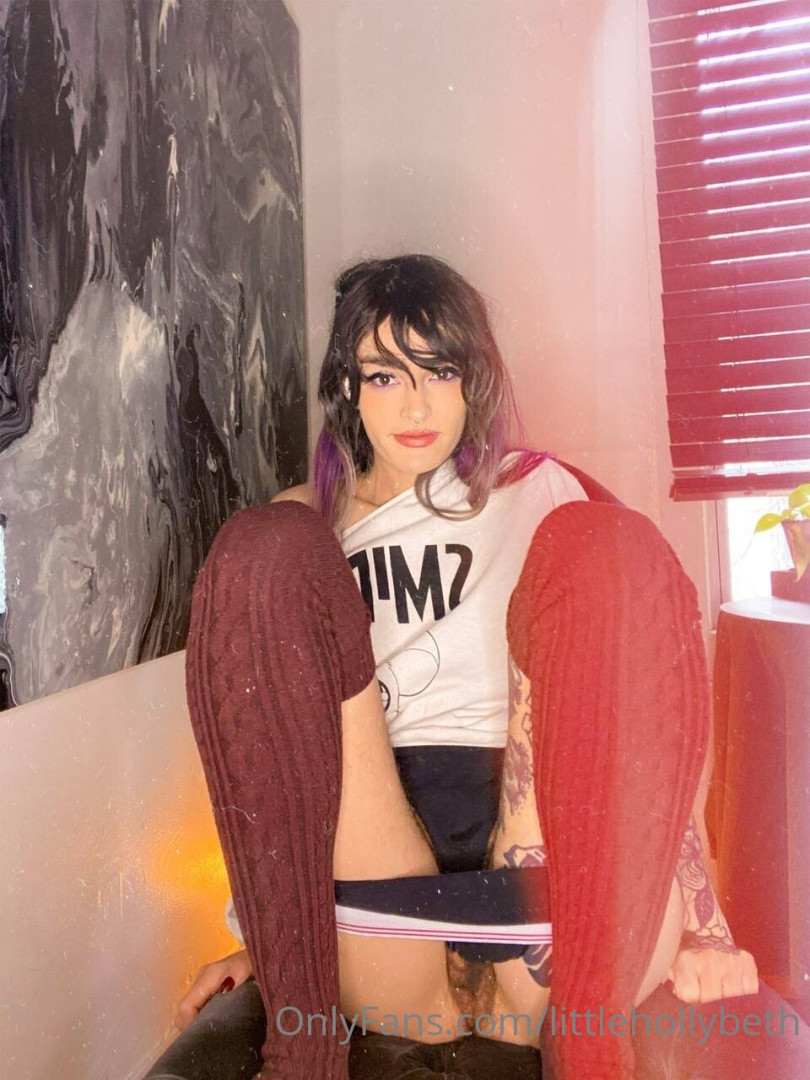 Photo by littlehollybeth published on June 22,2023 10:44:40 - BestThots