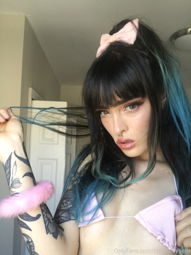 Photo by littlehollybeth published on June 22,2023 10:48:38 - BestThots