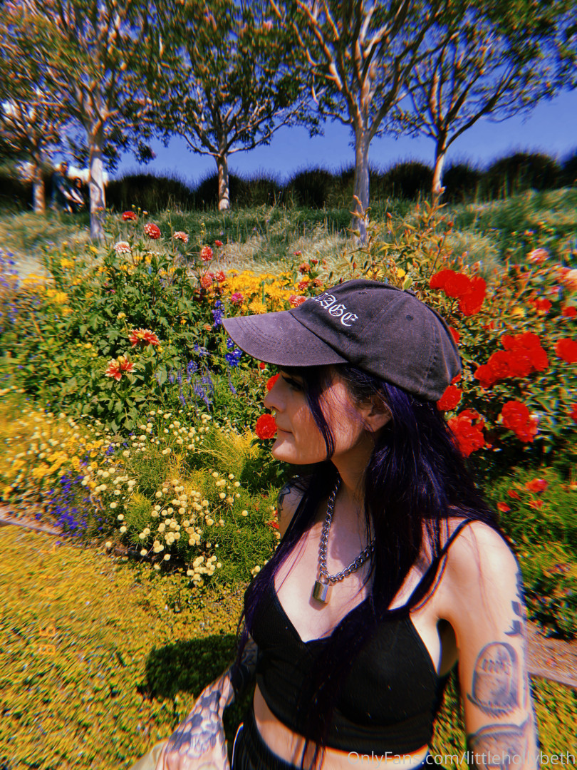 Photo by littlehollybeth published on June 22,2023 10:55:43 - BestThots