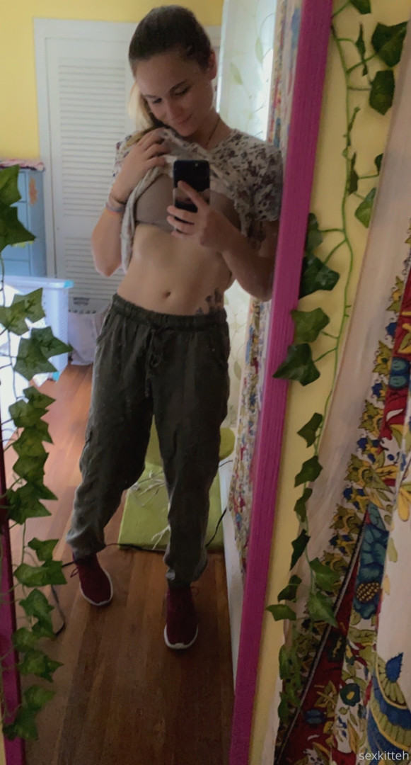 Photo by sexkitteh published on October 11,2023 11:03:59 - BestThots