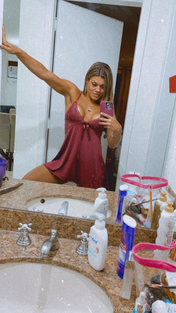 Photo by suzyhotbrazil published on October 16,2023 15:41:36 - BestThots