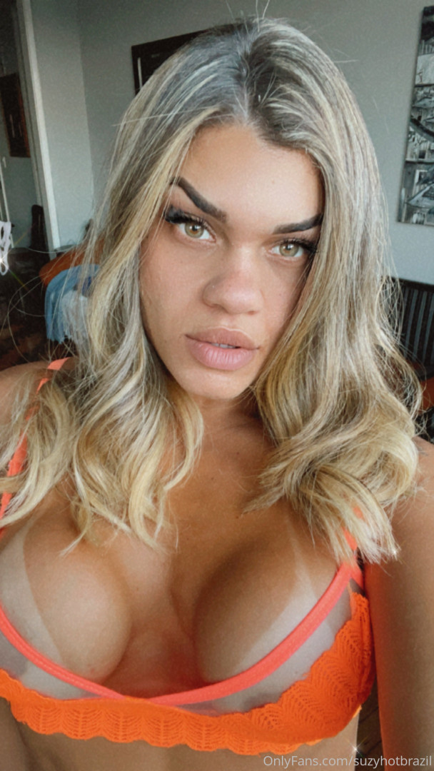 Photo by suzyhotbrazil published on October 16,2023 15:46:18 - BestThots