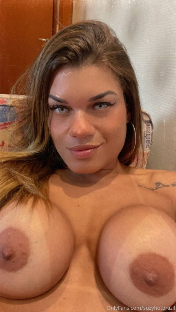 Photo by suzyhotbrazil published on October 16,2023 16:07:37 - BestThots
