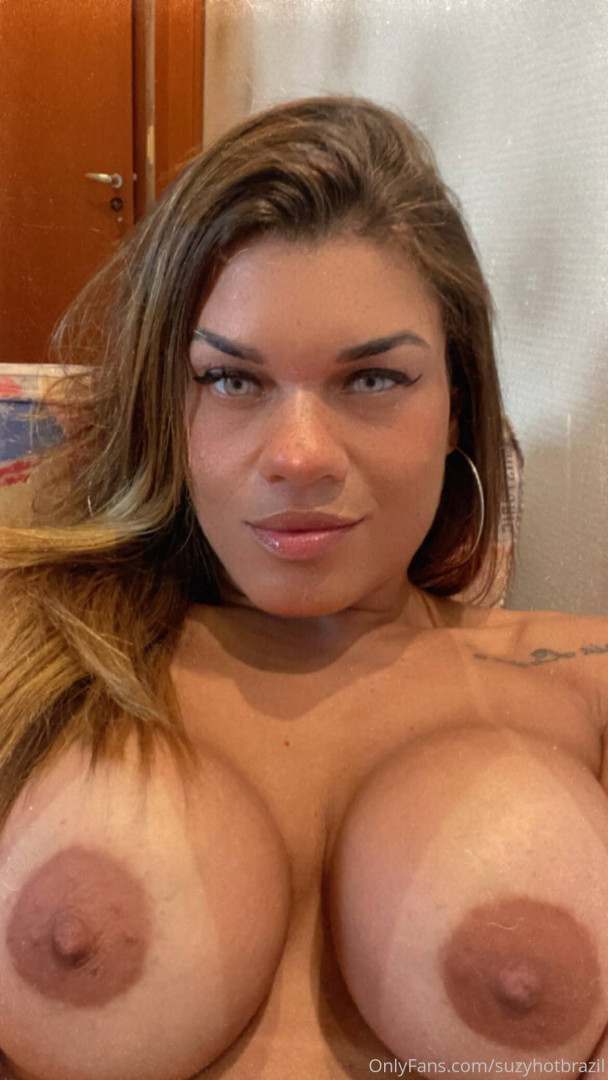 Photo by suzyhotbrazil published on October 16,2023 16:10:52 - BestThots