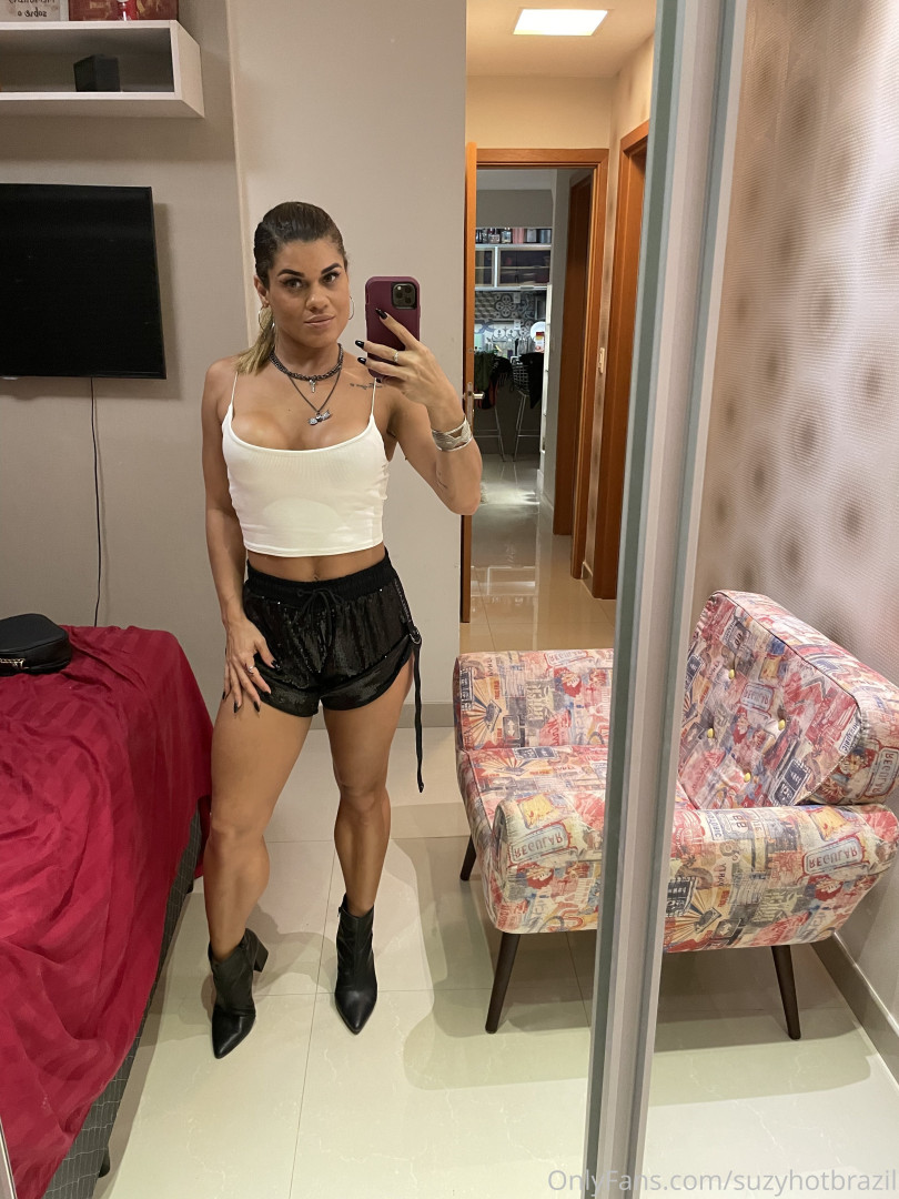 Photo by suzyhotbrazil published on October 16,2023 16:58:33 - BestThots