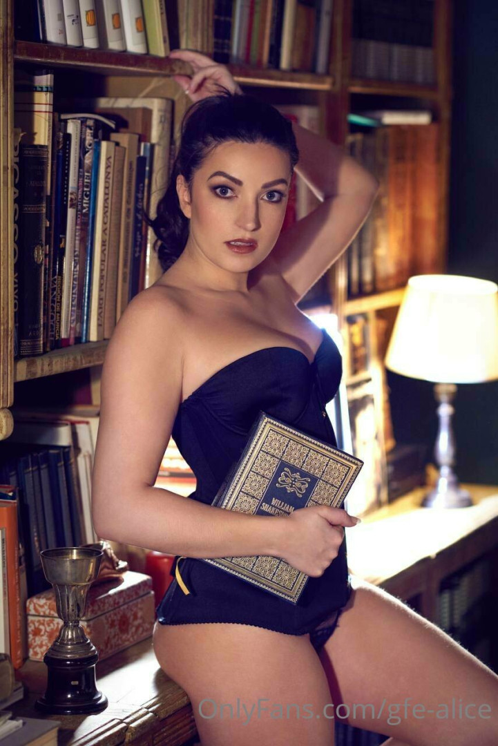 Photo by gfe-alice published on July 25,2023 17:53:07 - BestThots