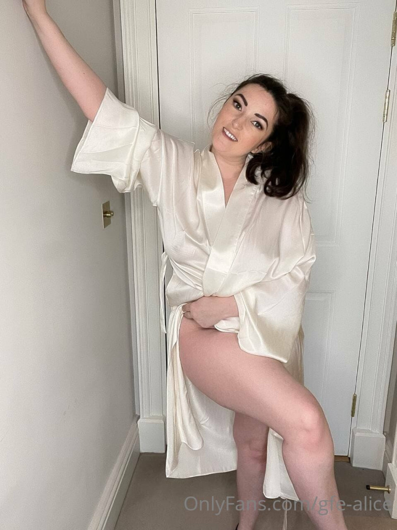 Photo by gfe-alice published on July 25,2023 17:53:46 - BestThots