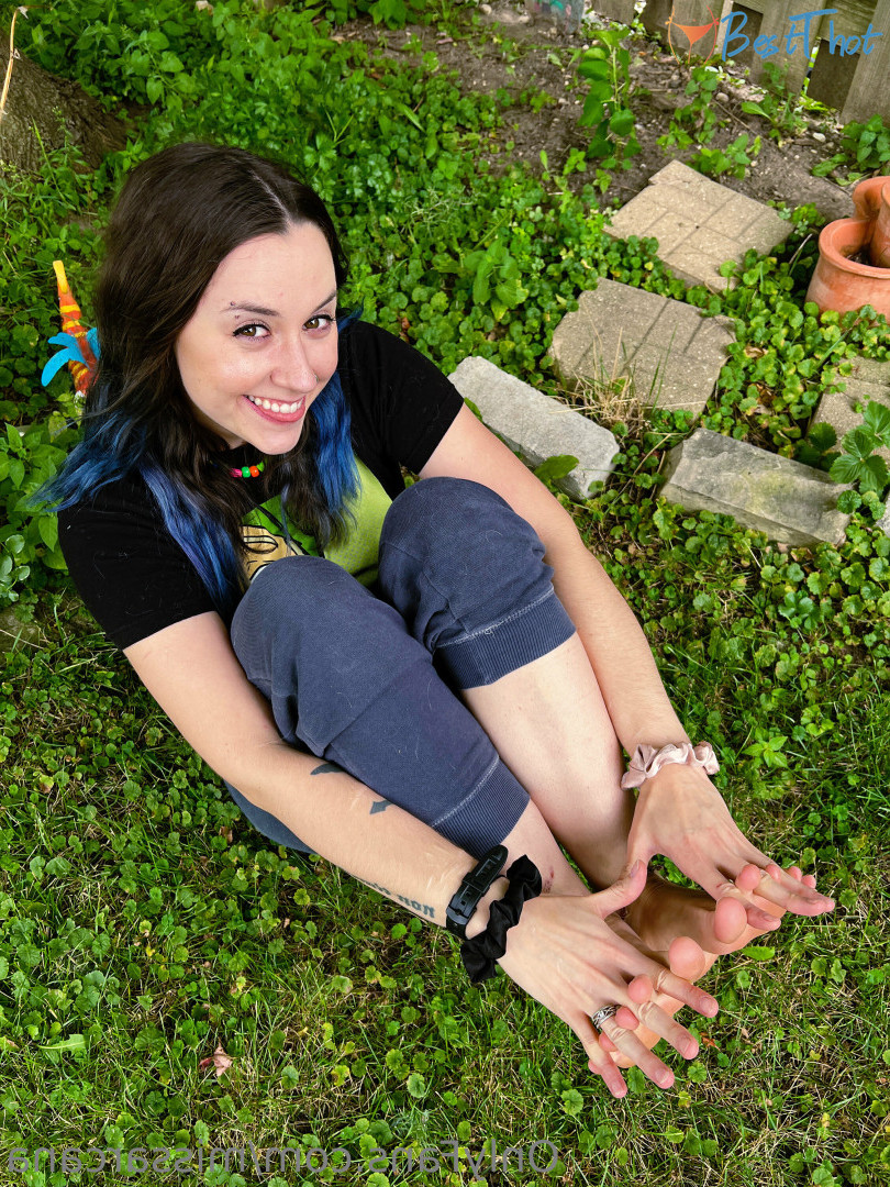 Photo by missarcana published on December 31,2024 23:15:58 - BestThots