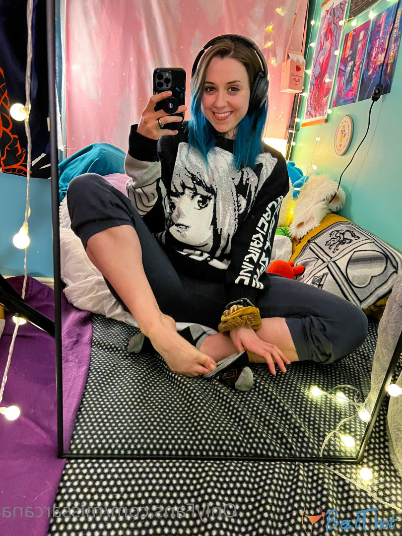 Photo by missarcana published on January 1,2025 00:18:09 - BestThots