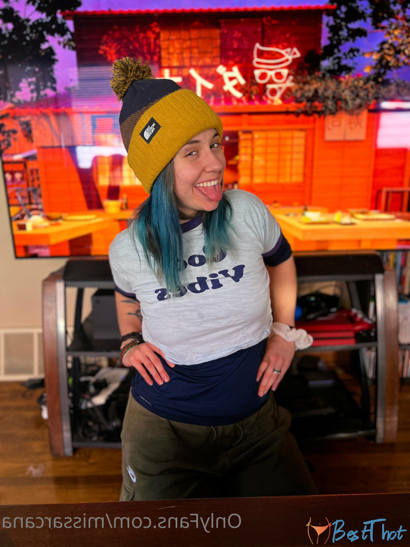 Photo by missarcana published on January 1,2025 01:32:49 - BestThots