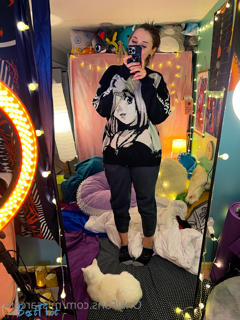 Photo by missarcana published on January 1,2025 04:18:58 - BestThots