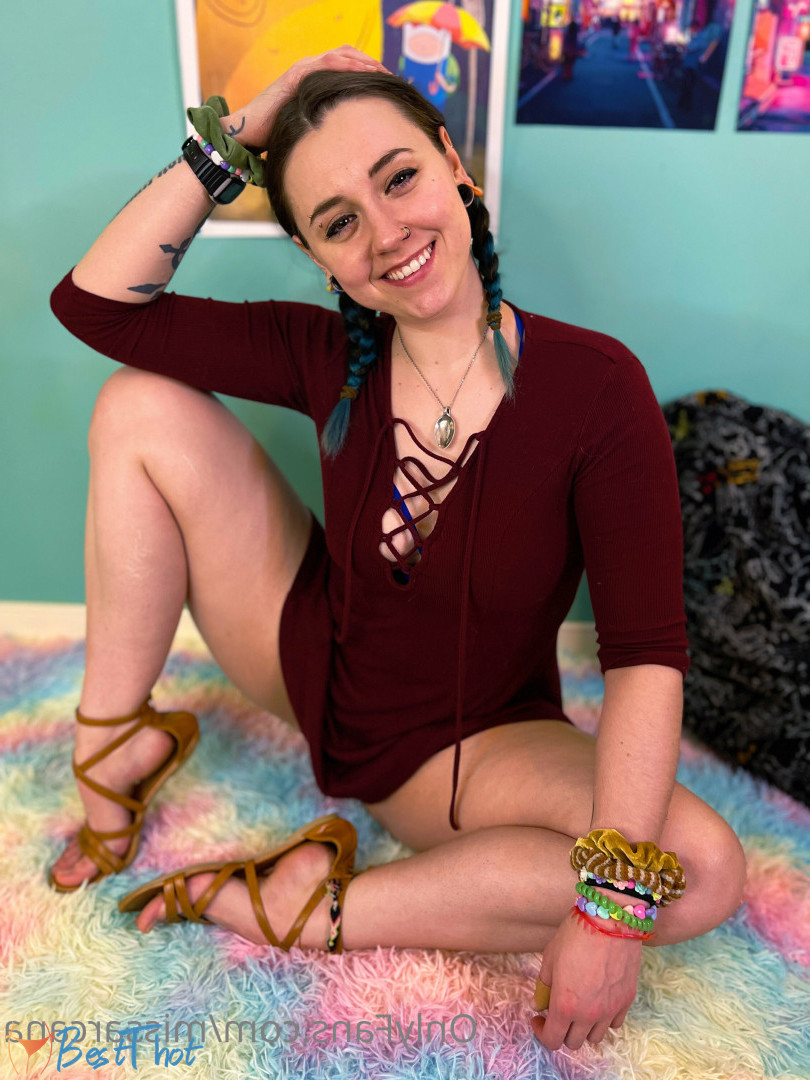 Photo by missarcana published on January 1,2025 05:18:28 - BestThots