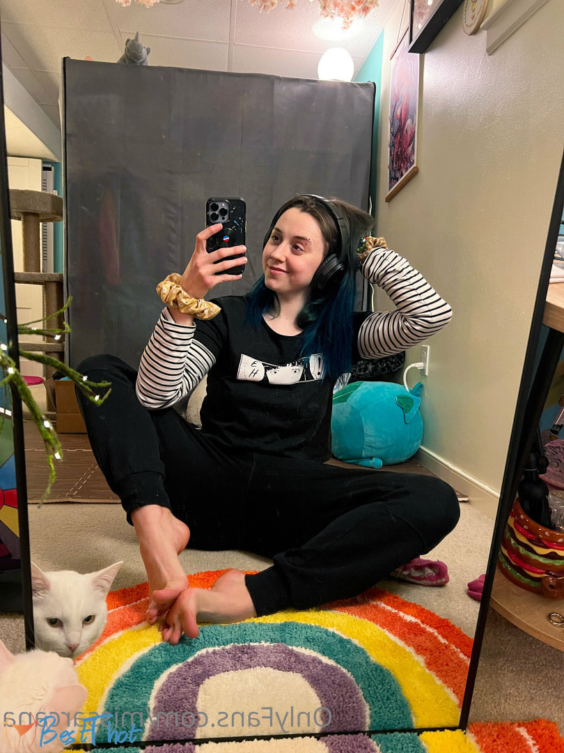 Photo by missarcana published on January 1,2025 08:15:37 - BestThots