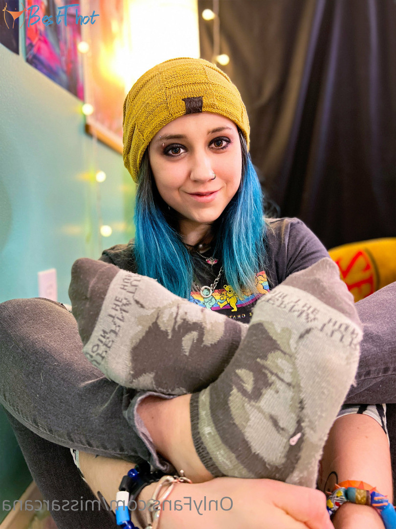 Photo by missarcana published on January 1,2025 22:17:25 - BestThots