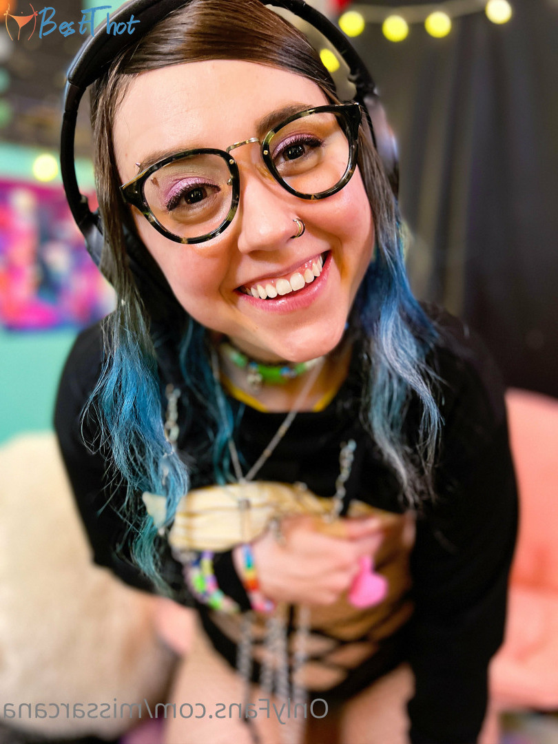 Photo by missarcana published on January 2,2025 00:17:35 - BestThots