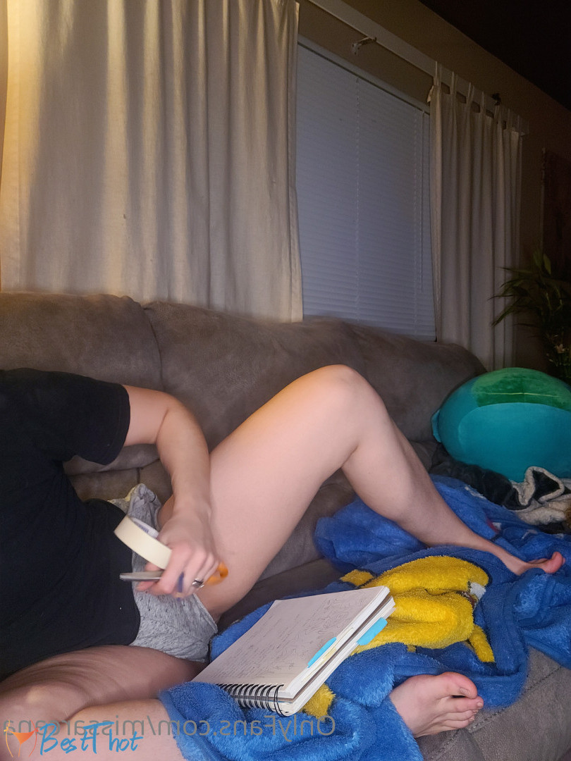 Photo by missarcana published on January 2,2025 00:20:44 - BestThots