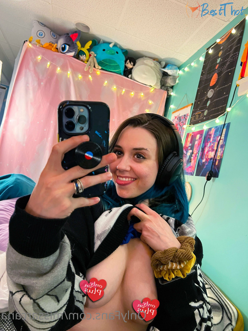 Photo by missarcana published on January 2,2025 02:33:23 - BestThots