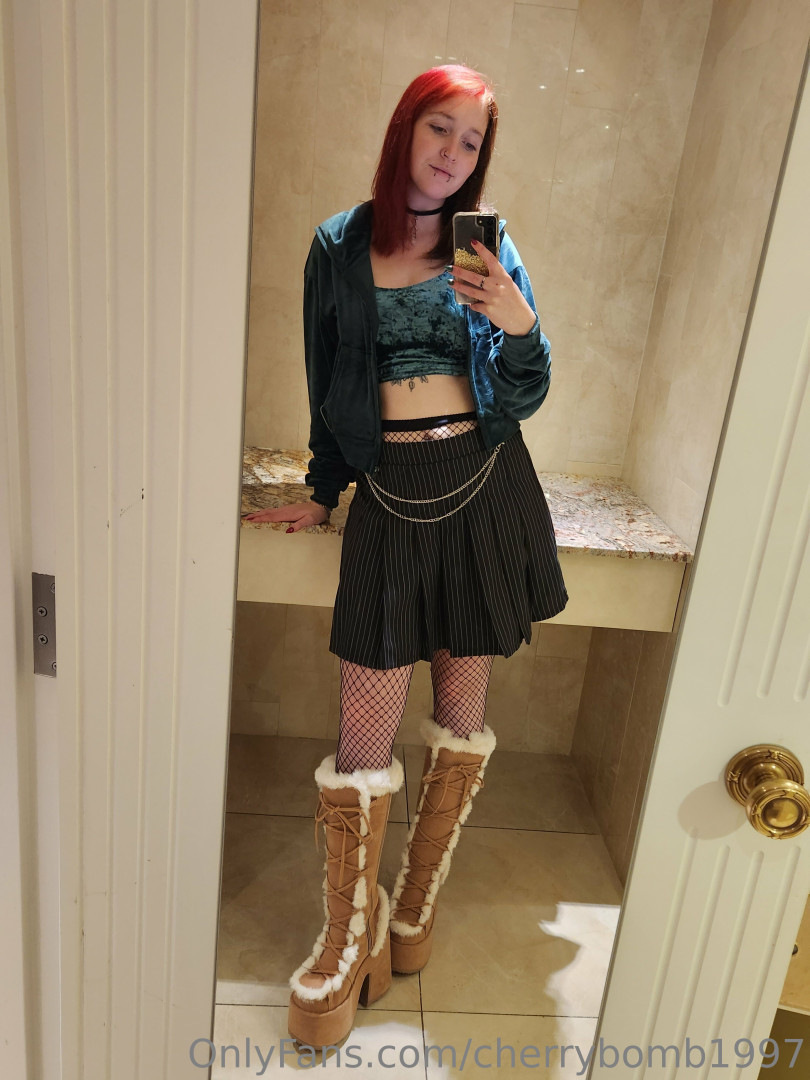 Photo by cherrybomb1997 published on June 28,2023 15:54:38 - BestThots