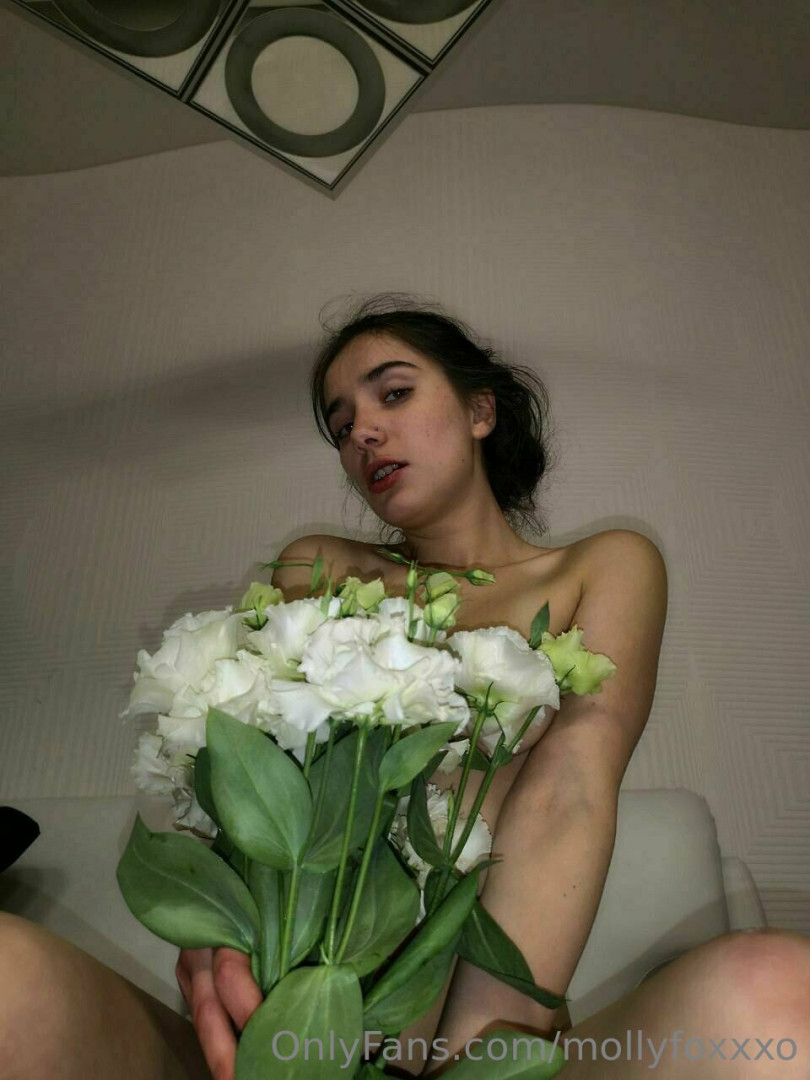 Photo by mollyfoxxxo published on October 11,2023 13:29:55 - BestThots