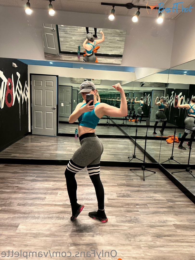 Photo by vamplette published on December 14,2024 03:06:33 - BestThots