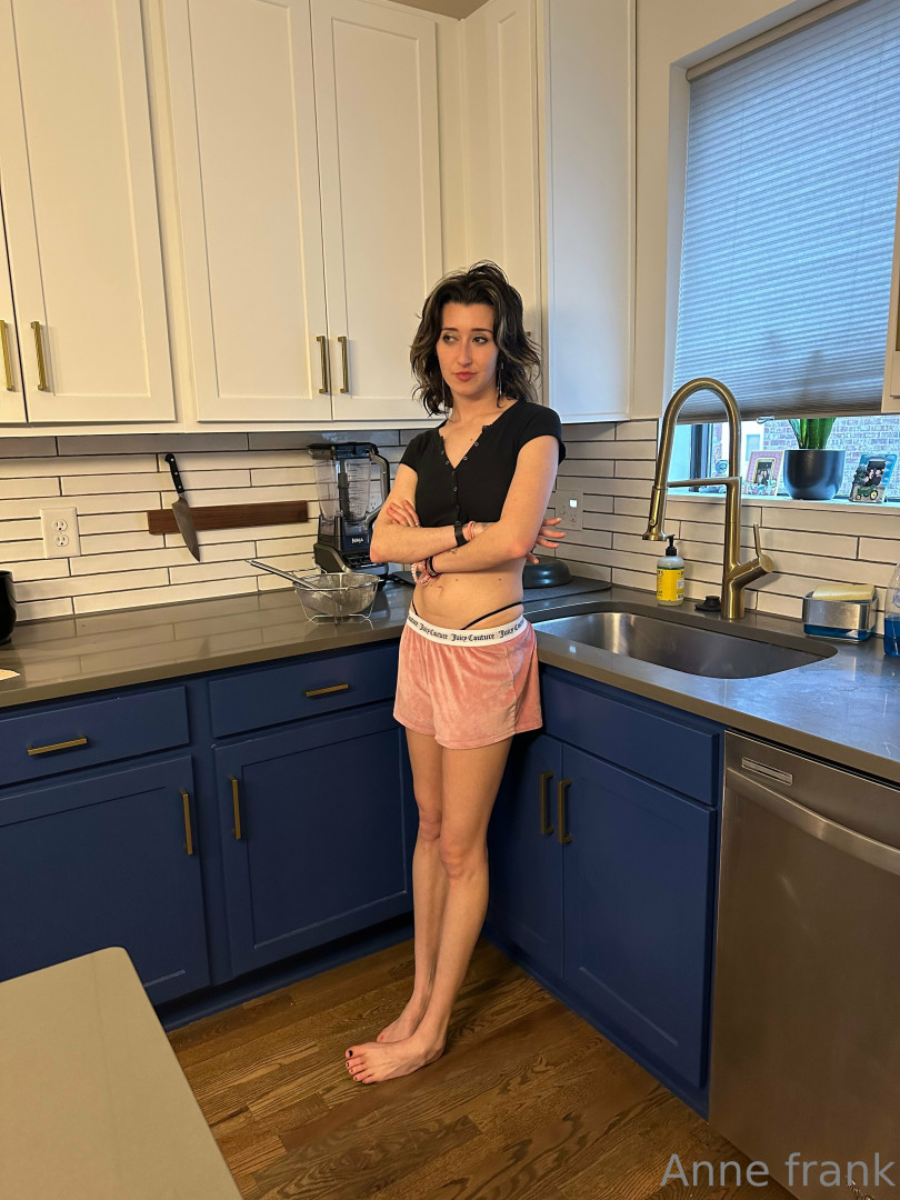 Photo by lil_ann3frank published on May 22,2023 21:32:28 - BestThots